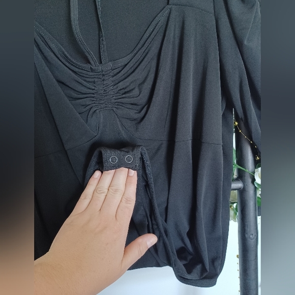 NWT Torrid Ruched Black Bodysuit - Picture 5 of 8